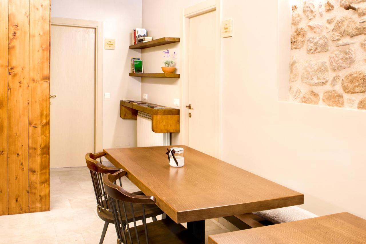 Habitacions Placa Major Santa Pau Zewnętrze zdjęcie