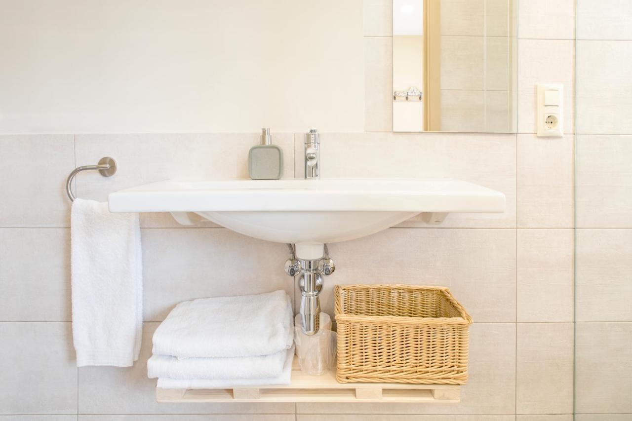 Habitacions Placa Major Santa Pau Zewnętrze zdjęcie
