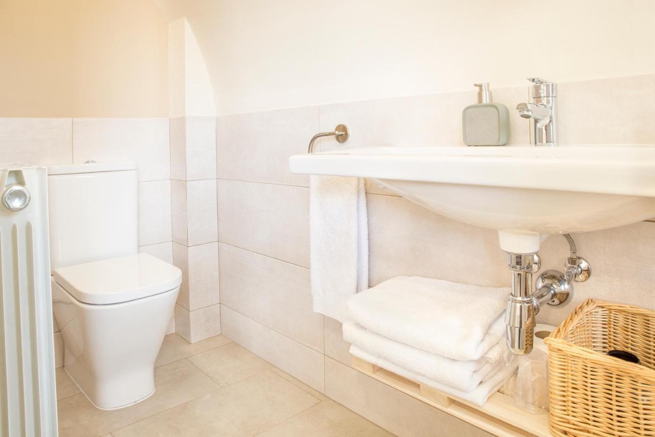 Habitacions Placa Major Santa Pau Zewnętrze zdjęcie